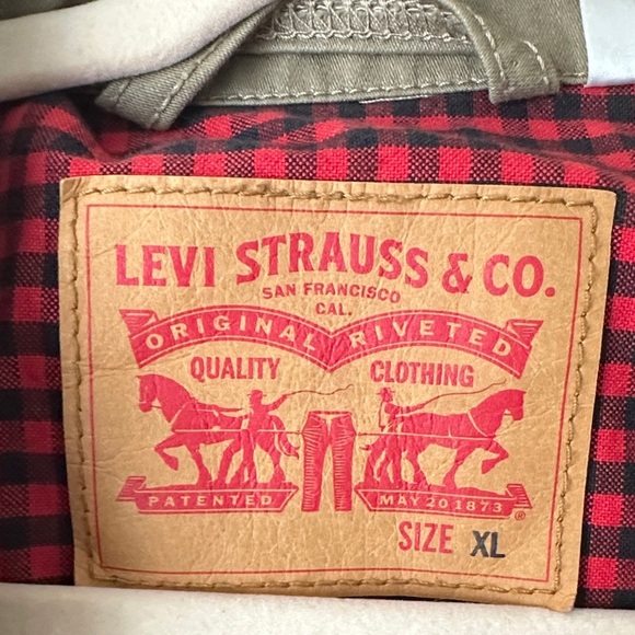 Levi's Men's Tan Shirt Jacket - Picture 2 of 3